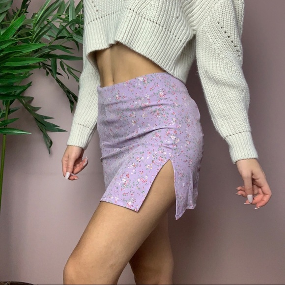 XS Floral Mini Skirt - Picture 1 of 7